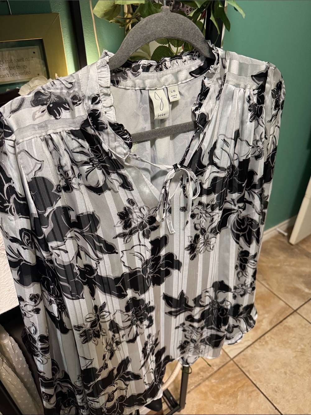 Joie Black & White Floral Tie-Front Ruffle Blouse